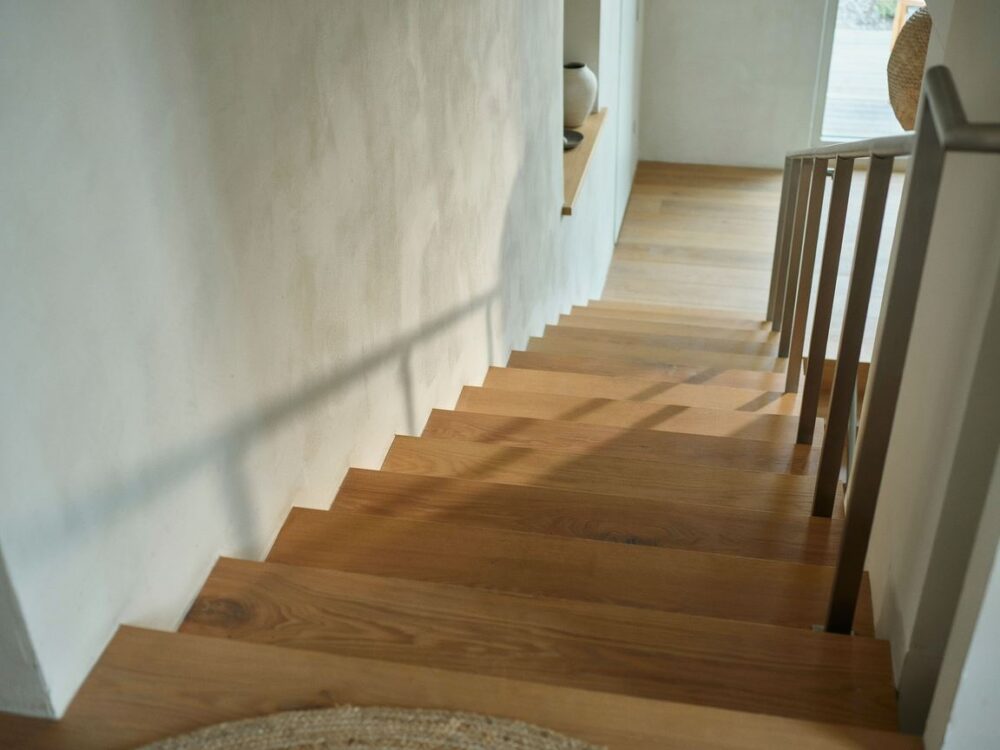 strome schody betonowe